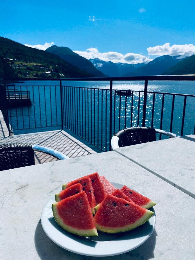 Stryn Fjord Lodge Faleide 130 Εξωτερικό φωτογραφία